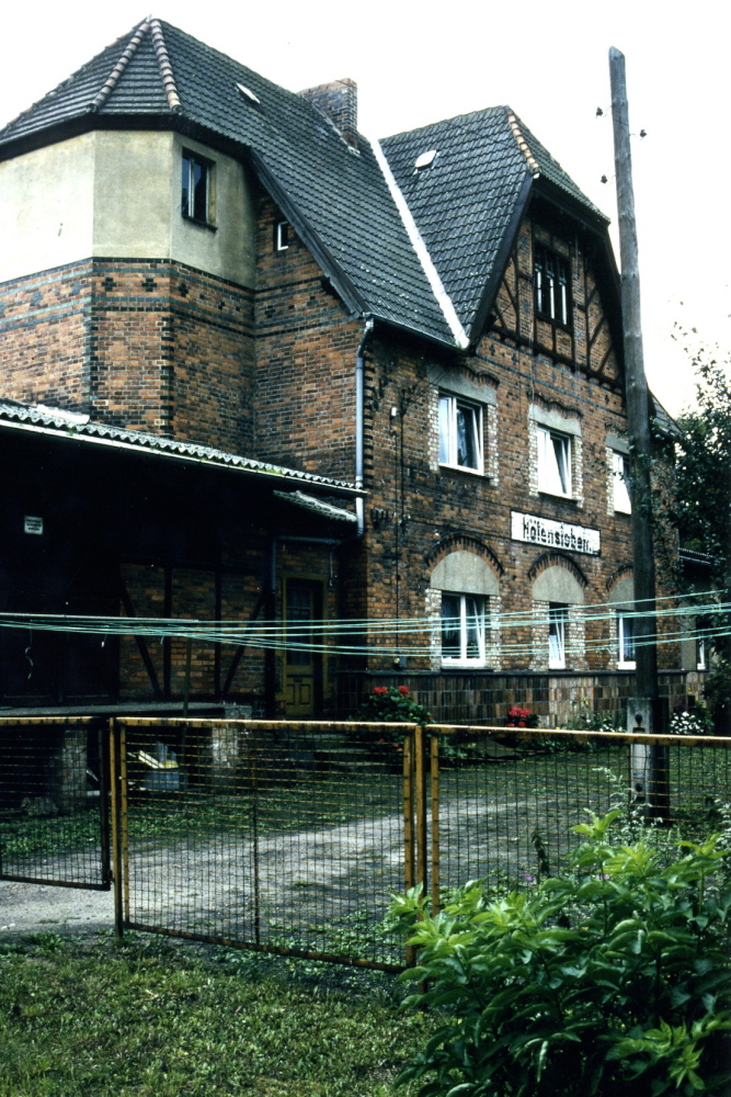 Empfangsgebäude Hötensleben, 1996